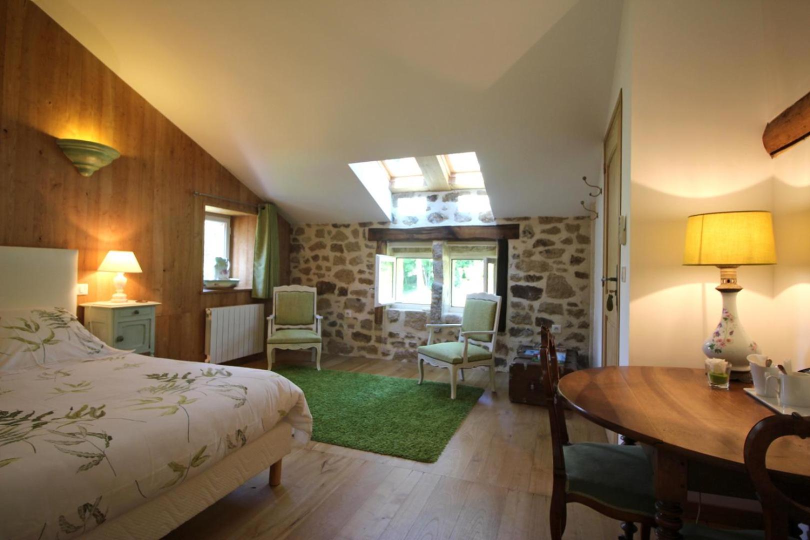 La Grande Foret Saint-Jouvent Exterior photo